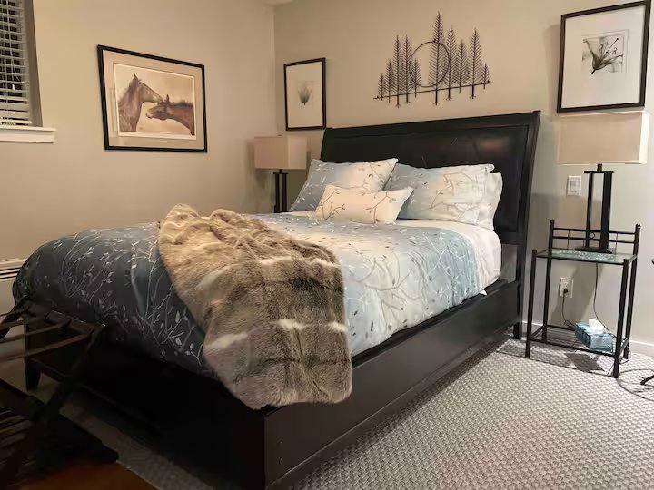 Emmy Cottage interior and amenities